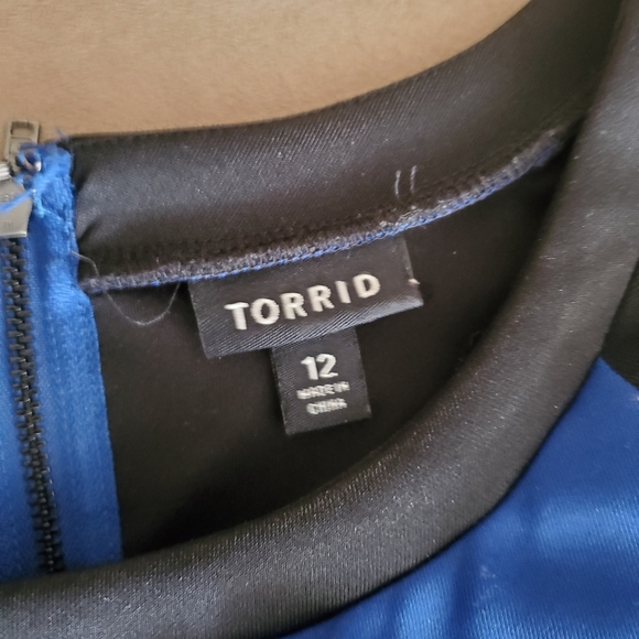 Cow Print dress - Picture 3 of 3